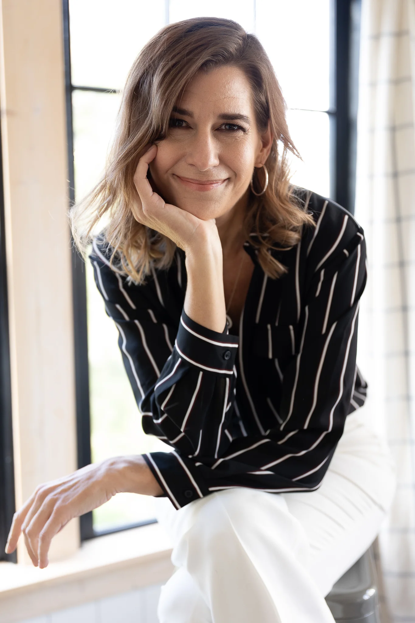 Portrait of Lesley Johnsen, the practitioner behind Microdose Montana.